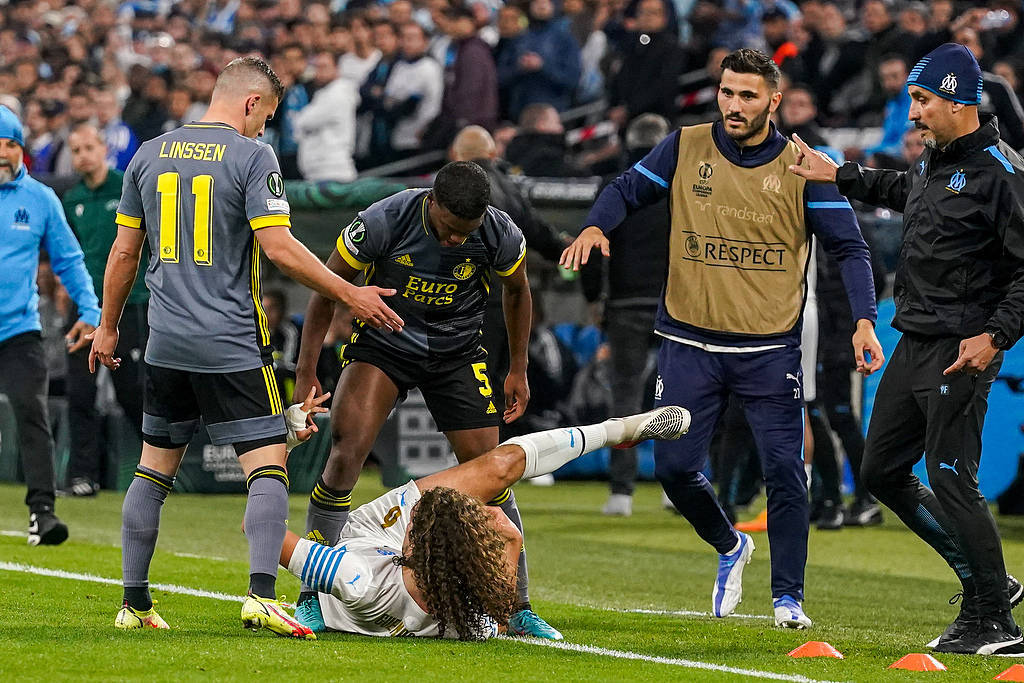 多宝体育平台 -包含国际比赛日法甲传出新动向,费耶诺德防线松动,管理层表态:气氛紧张,阵容厚度经受考验的词条